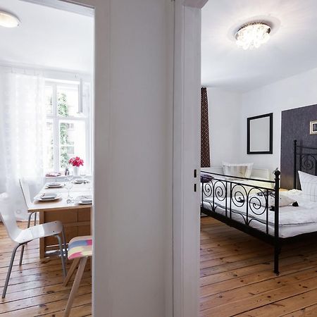 Elegantes 2-Zimmer-Apartment Im Kiez Von Prenzlauer Berg Berlin Bagian luar foto